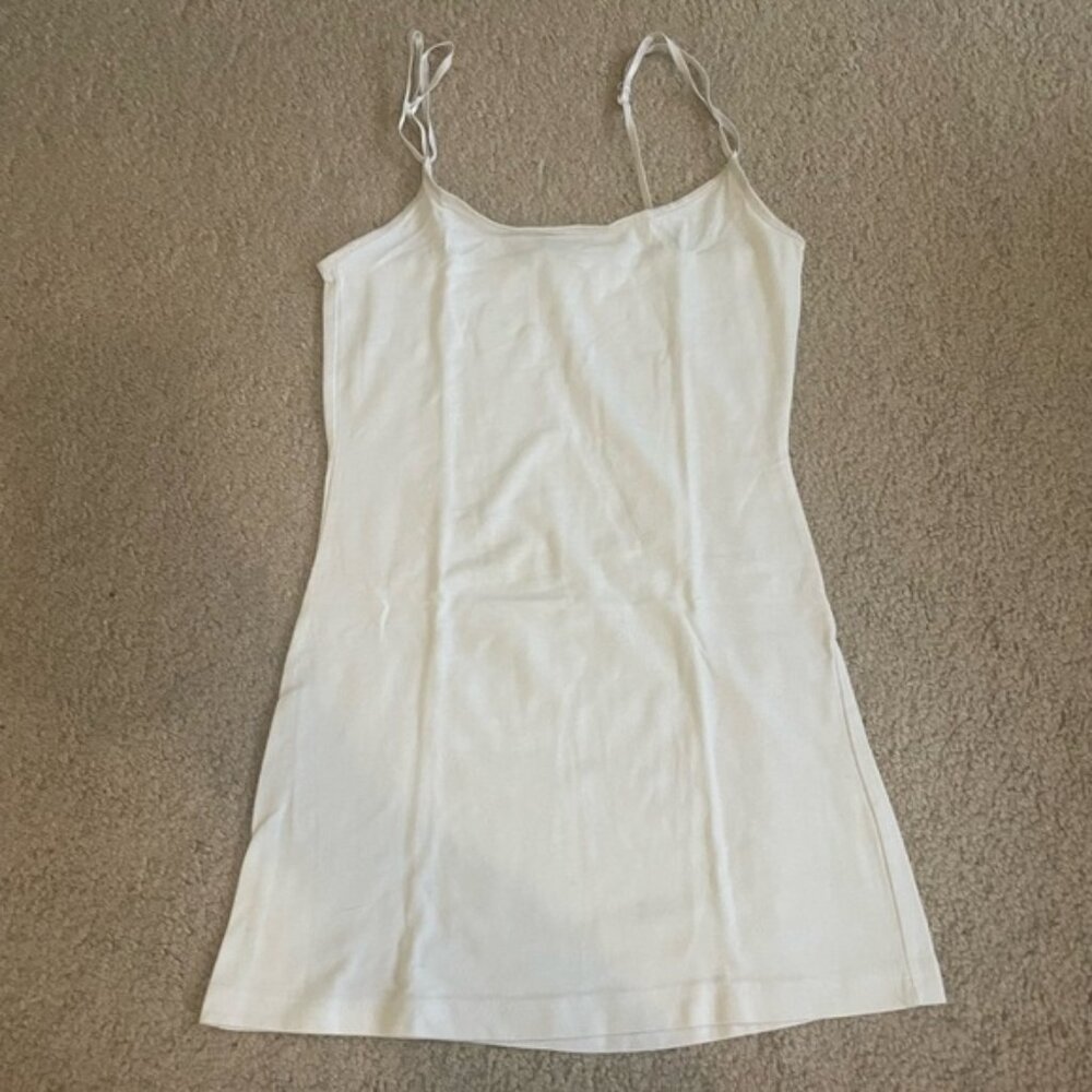 Zenana Outfitters white long tank top size small